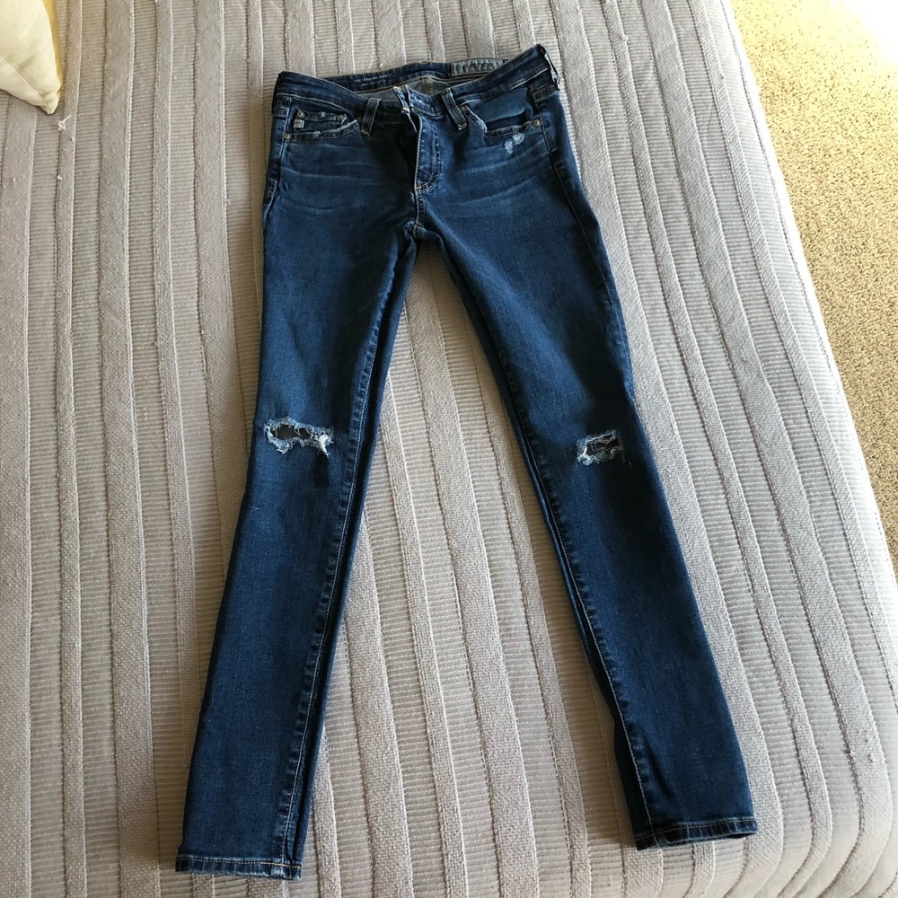 AG Jean Ankle Legging, Distressed knees, Size 26